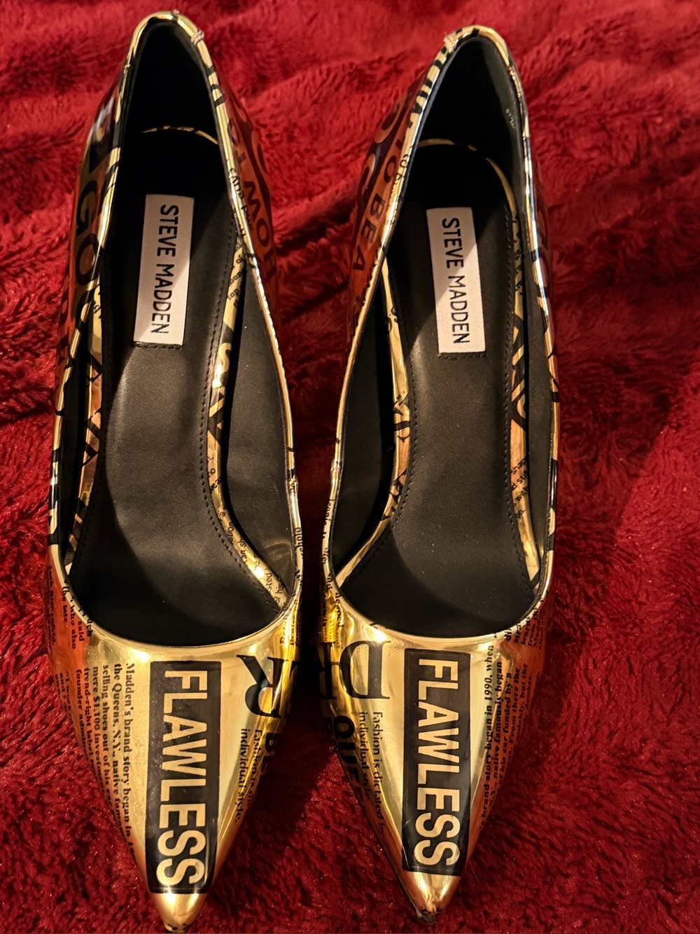 BRAND NEW Steve Madden Vala Flawless Gold Newspaper Print Stiletto Pumps 9.5
